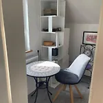 Апартаменты Small Attic Close To And Mountains