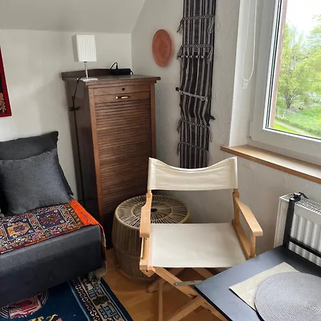 Апартаменты Small Attic Close To And Mountains Fussach