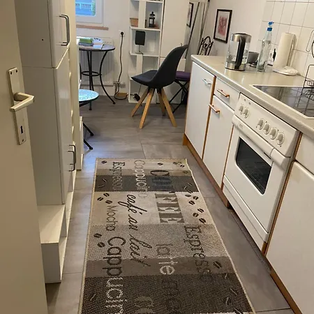 Small Attic Close To And Mountains Appartement