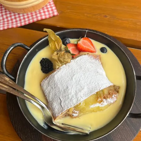 Small Attic Close To And Mountains Appartement